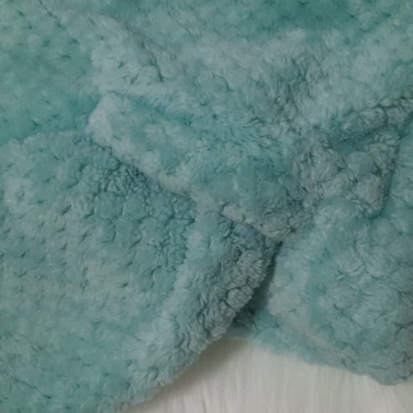 Turquoise Columbia Fleece Jacket - Girls size 7-8 - Picture 4 of 8